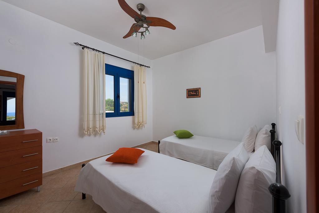 Villa Deep Blue Lacónia Exterior foto